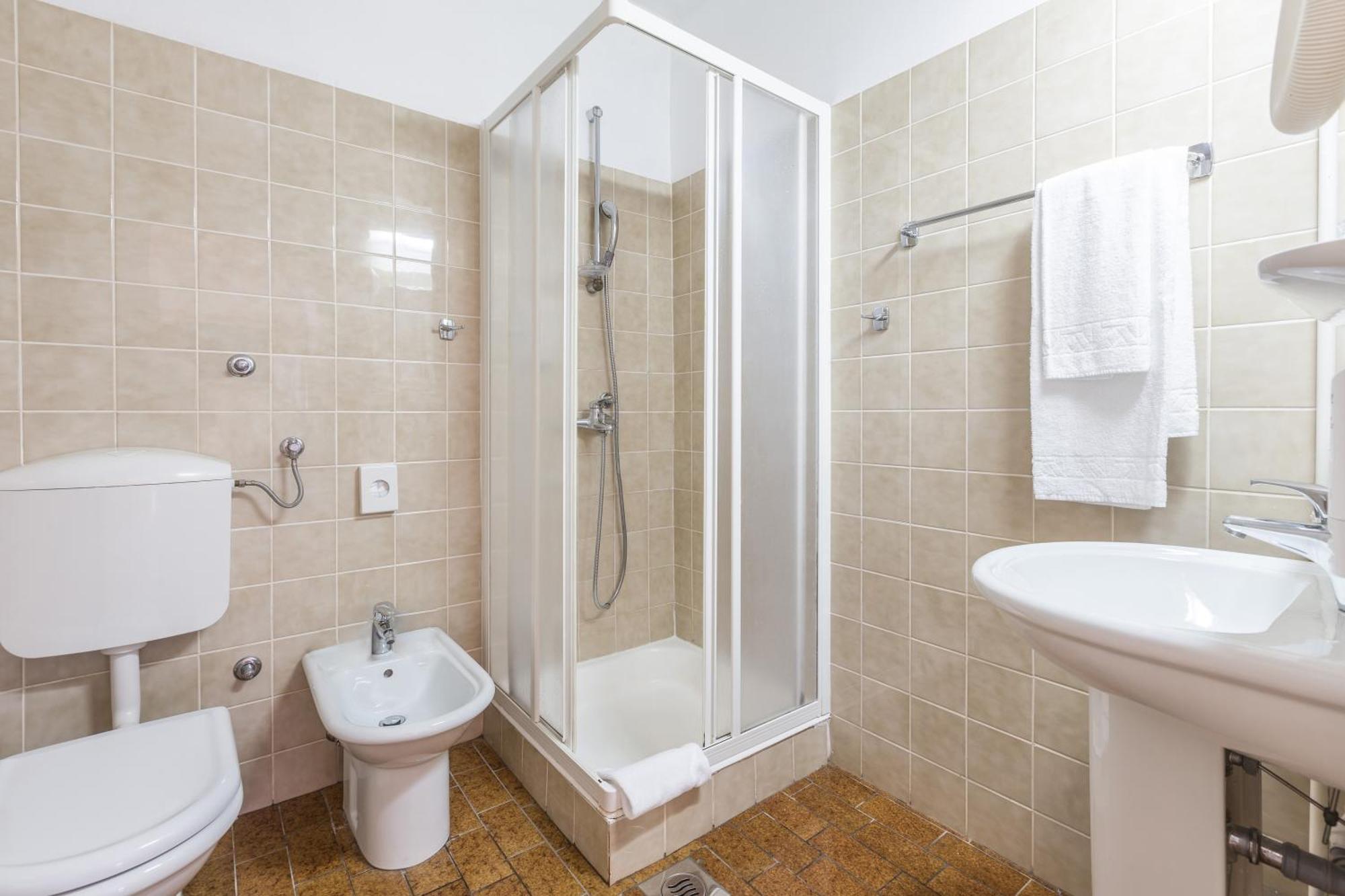 Maistra Select Riva Apartments 브르사르 객실 사진