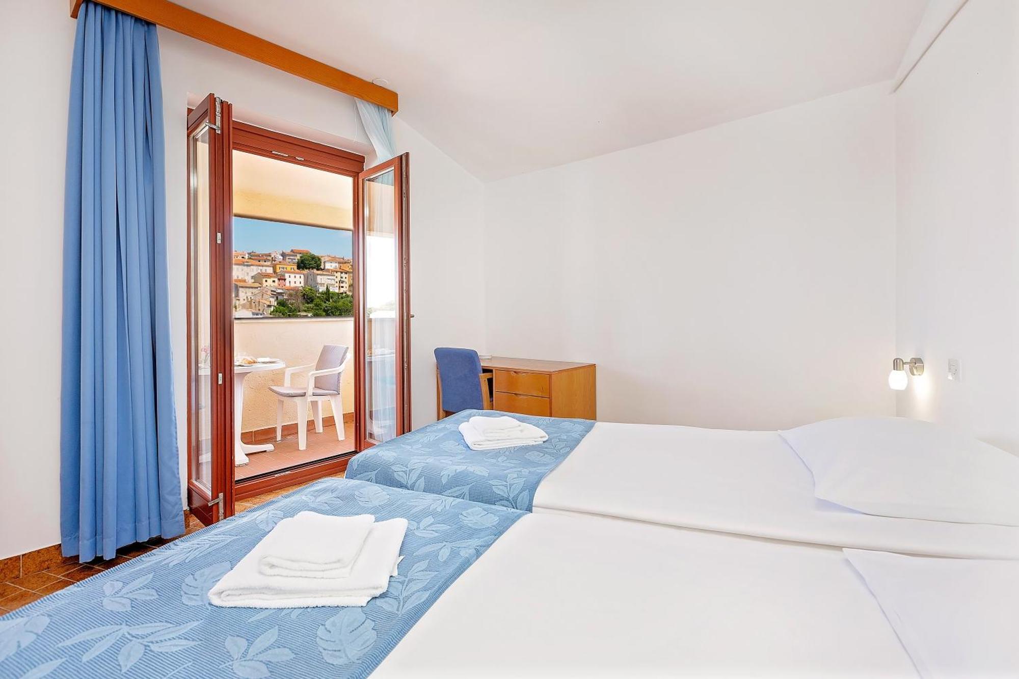 Maistra Select Riva Apartments 브르사르 객실 사진