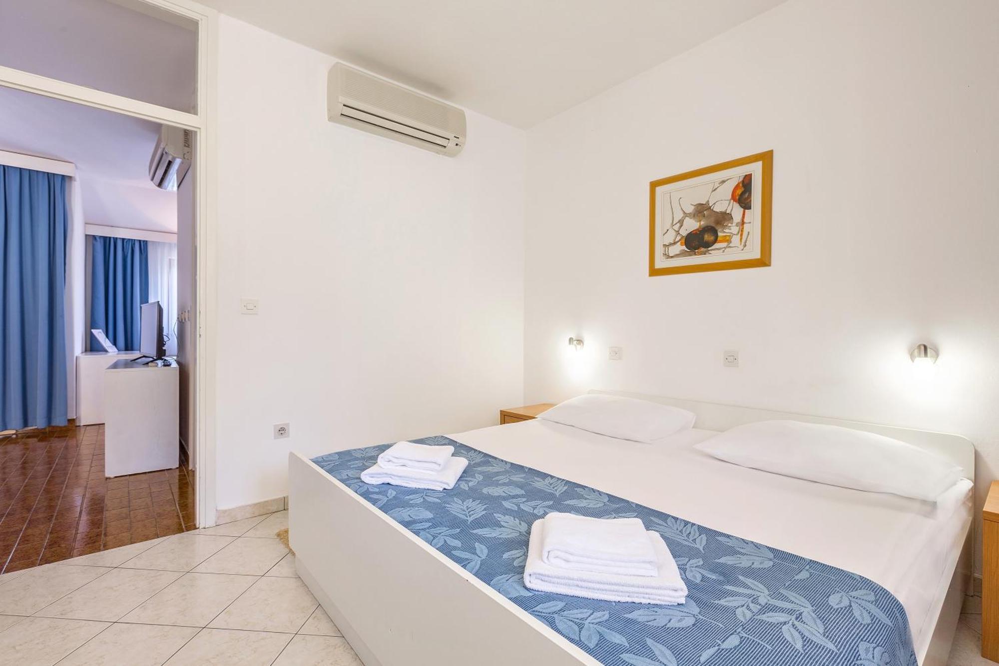 Maistra Select Riva Apartments 브르사르 객실 사진