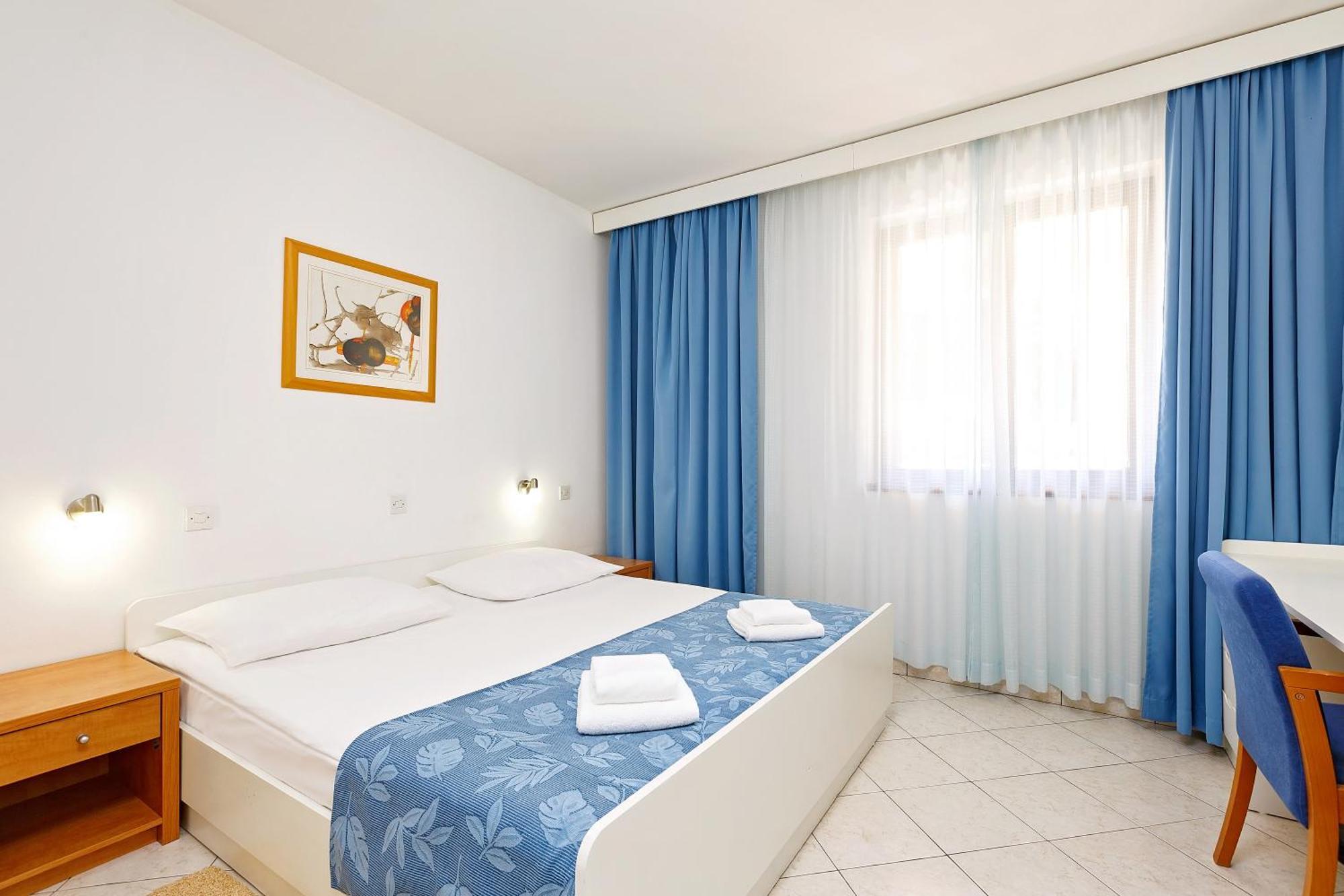 Maistra Select Riva Apartments 브르사르 객실 사진